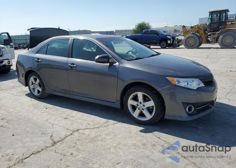 2013 Toyota Camry L z USA, uszkodzony, nr VIN 4T1BF1FK3DU686244